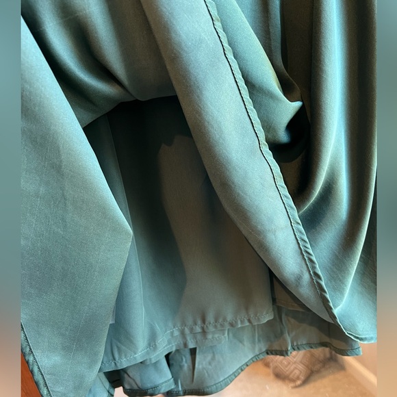 NWT Mango Women's Wrapped Satin Dress size2 or XS - Picture 5 of 6